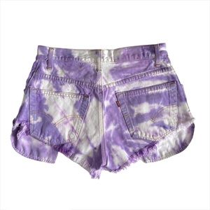 Vintage Levi’s Cutoff Purple Tie Dye Denim Jean Shorts